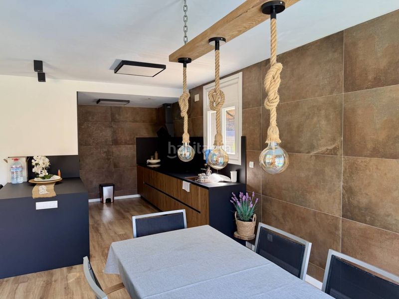 Foto 7ca64b26-45f8-4b1a-a1fd-19c72c23e57d. Casa descubre esta espectacular casa exclusiva en Segur de daltles brises43882 en Segur de Calafell
