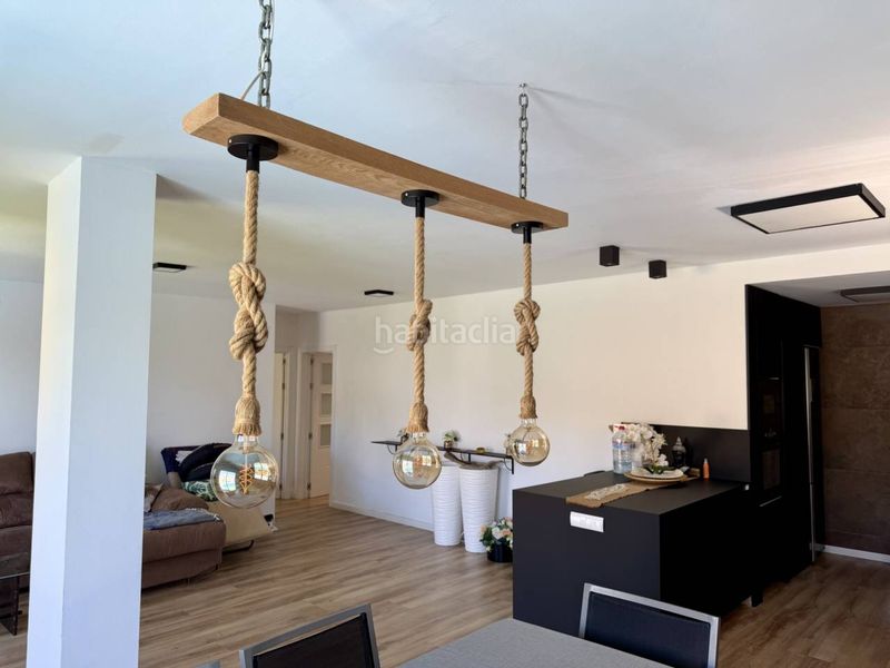 Foto a67789ec-39f8-4461-a8c5-bbedcca78ae3. Casa descubre esta espectacular casa exclusiva en Segur de daltles brises43882 en Segur de Calafell