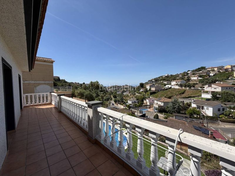 Foto c596d6df-5bda-426b-93c9-81dde35c5776. Casa descubre esta espectacular casa exclusiva en Segur de daltles brises43882 en Segur de Calafell