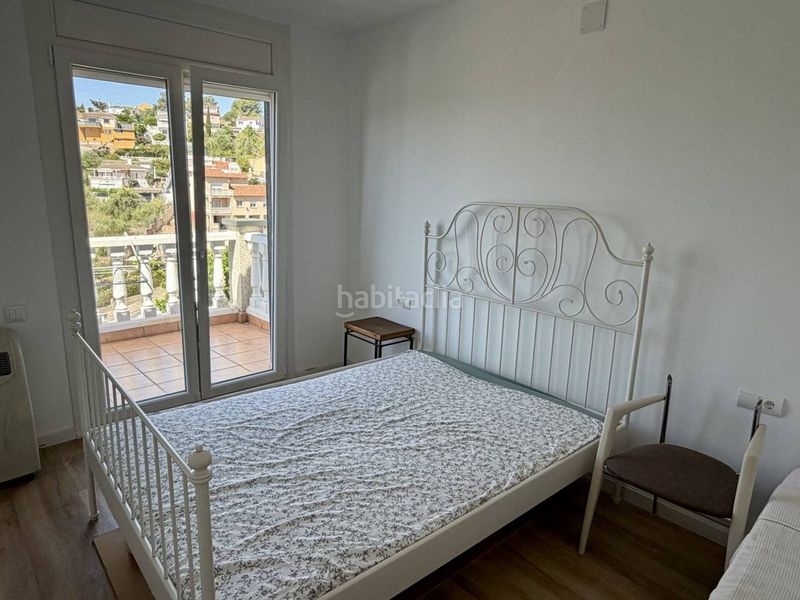 Foto e34aa30c-c7c4-472a-bc96-d3e391689824. Casa descubre esta espectacular casa exclusiva en Segur de daltles brises43882 en Segur de Calafell