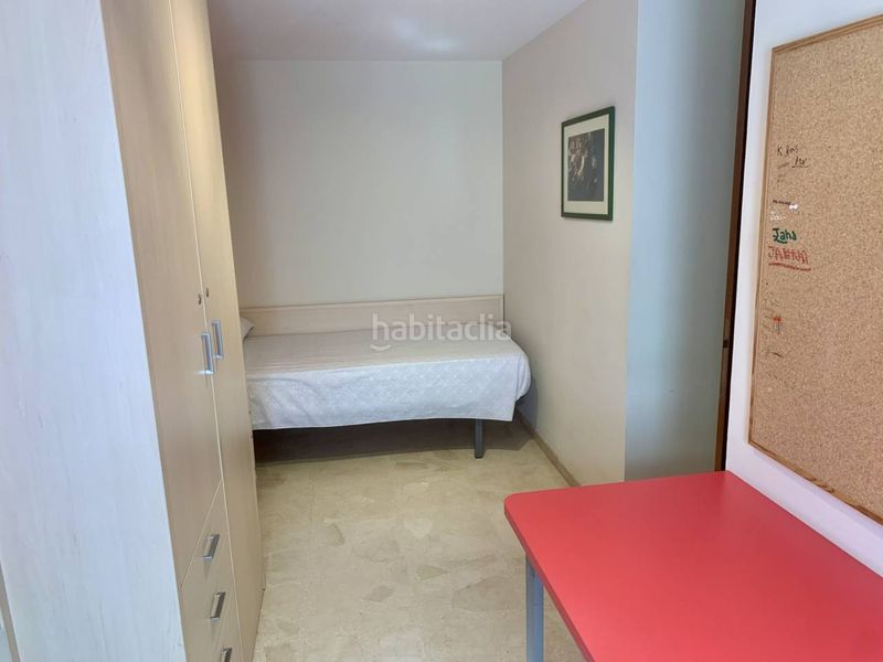 Foto 49c1798b-8028-4302-b56d-4c16d0314520. Àtic amb calefacció aparcament a Vallparadís - Antic Poble de Sant Pere Terrassa