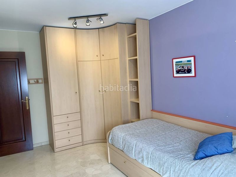 Foto cb9e85f2-6146-45d8-9288-40835fb31043. Àtic amb calefacció aparcament a Vallparadís - Antic Poble de Sant Pere Terrassa