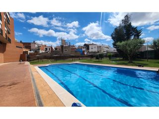 Pis a Zona Esportiva. Piso en venta en poble nouzona olímpica 08225
