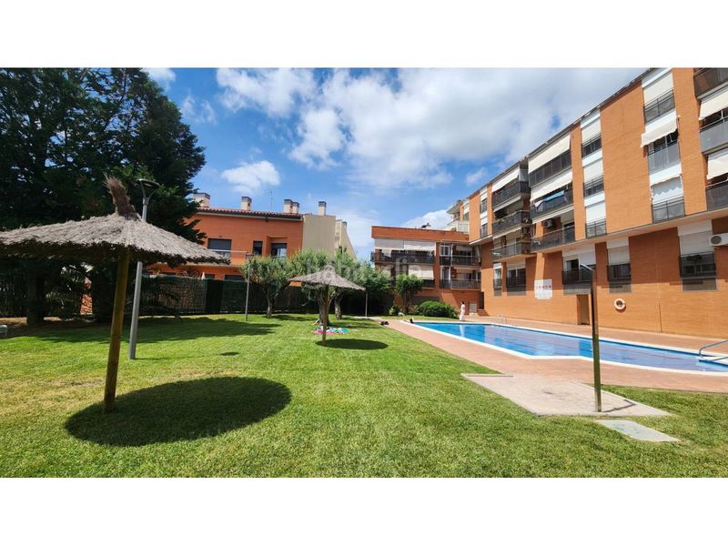 Foto 665bf731-a455-41f2-a48a-32a1aae0da55. Pis amb calefacció aparcament piscina a Zona Esportiva Terrassa