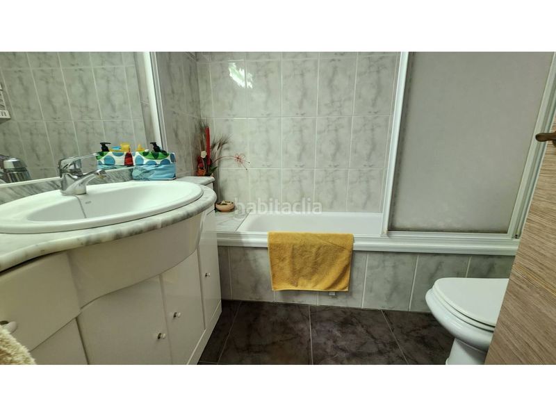 Foto 95a8d923-370a-4818-8cbd-2f82b8ae5285. Pis amb calefacció aparcament piscina a Zona Esportiva Terrassa