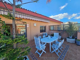 Appartement  Calle numancia. Ático en venta en les corts a 850m del centro comercial lilla di