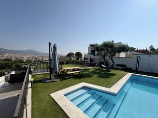 Affitto Casa in Can Palet de Vista Alegre. Dhabitat te presenta espectacular casa en vista alegre, terrassa