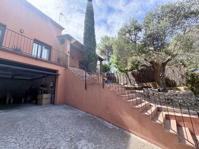 Foto d0d9f395-120c-49d8-b905-3c676f29438b. Casa amb calefacció aparcament piscina a Vacarisses