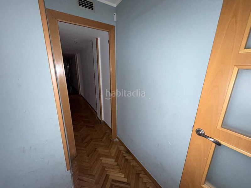 Foto c3673877-96d2-4426-8cef-af43fd5de3f8. Flat in Barri del Centre Terrassa