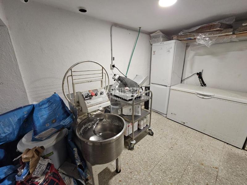 Foto 4cae87ed-0ae0-4b41-ad6b-26025415a1af. Locale commerciale con riscaldamento in Salvador Madrid