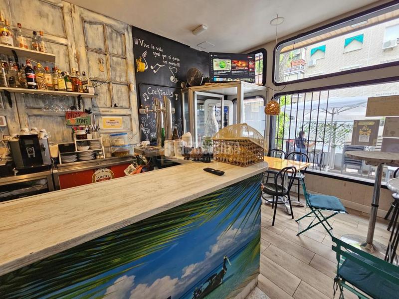 Foto b7dbead3-2425-403b-a472-12c9d49fc242. Locale commerciale con riscaldamento in Salvador Madrid