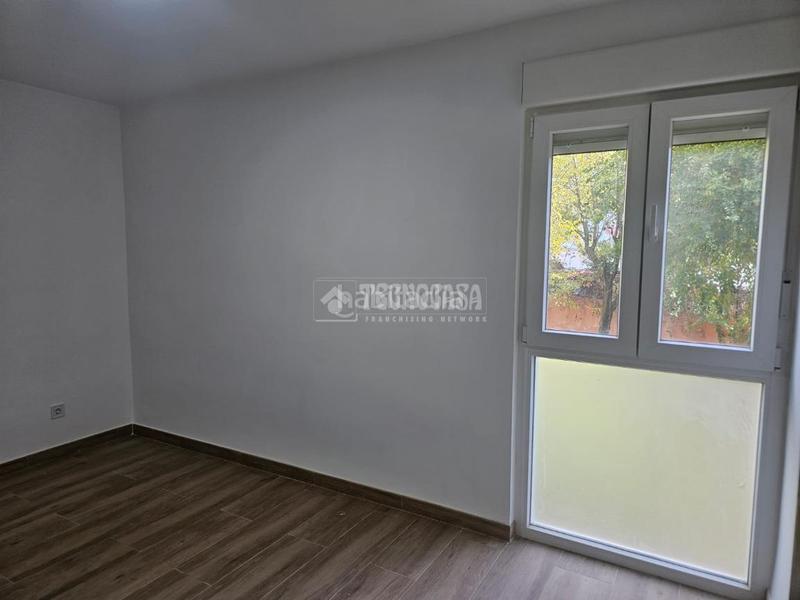 Foto 6a2ecd75-d63d-4732-af5b-9188a273d3e5. Alquiler piso  en alquiler en Salvador Madrid