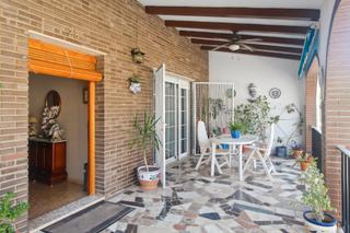 Casa aparellada  Urbanización los rosales. Casa dúplex pareada en venta en la urb. los rosales de catadau (