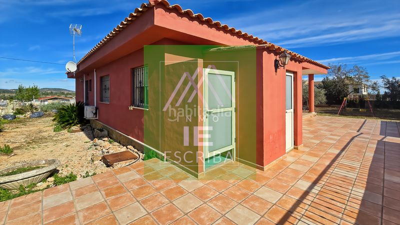 Foto 8117091c-6456-48b5-bb62-273397c0dda6. Chalet in urbanizacion lloma molina 13 in Catadau