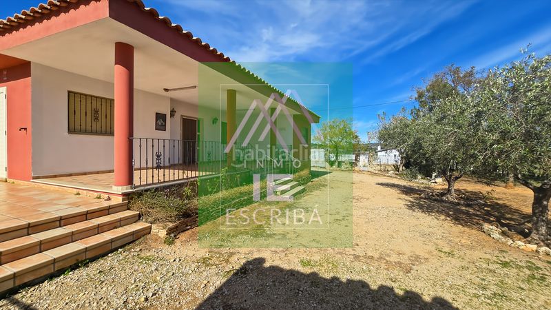 Foto a98a14ff-2afe-44c5-b7b7-32a385f7ff3e. Chalet in urbanizacion lloma molina 13 in Catadau