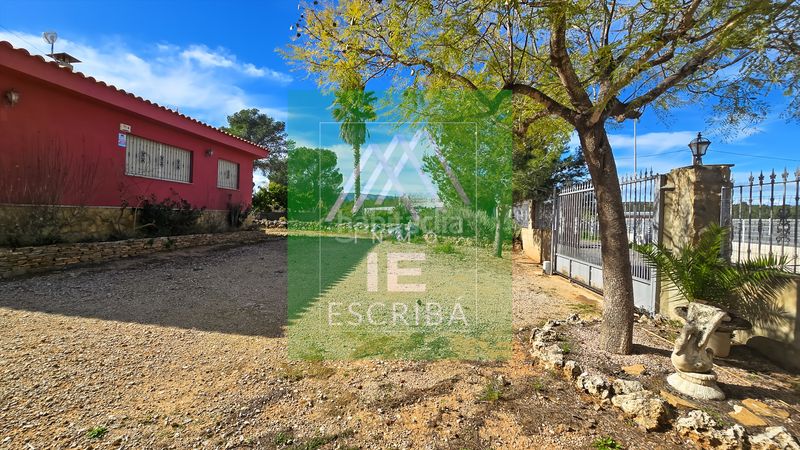 Foto b1753e58-e018-4df0-b075-99bcea61ef26. Chalet in urbanizacion lloma molina 13 in Catadau