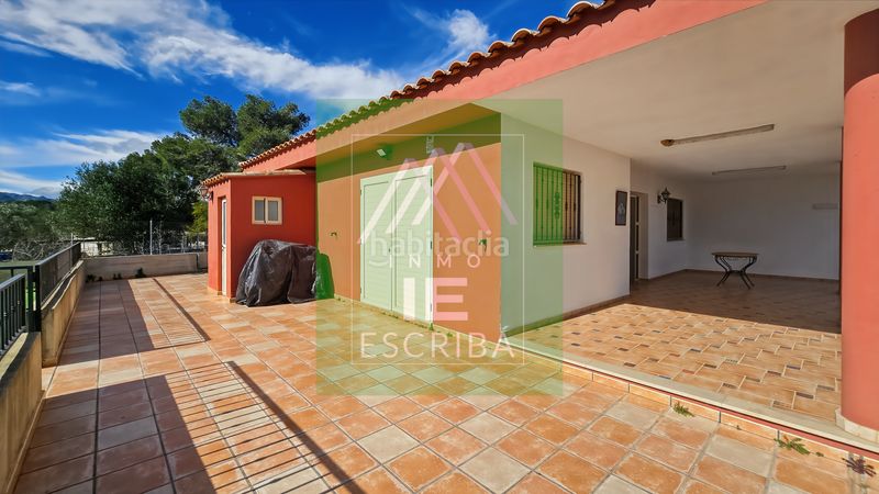 Foto cf6746b6-eb09-4ac8-a1e3-9c79fc8e01d9. Chalet in urbanizacion lloma molina 13 in Catadau