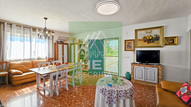Foto 55fa7d0f-e16d-46e9-811d-993a29e9e112. Xalet amb xemeneia calefacció aparcament piscina a Catadau