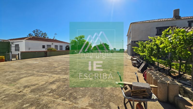 Foto 61c8fbfb-c083-4840-a63e-f184e96e308a. Xalet amb xemeneia calefacció aparcament piscina a Catadau