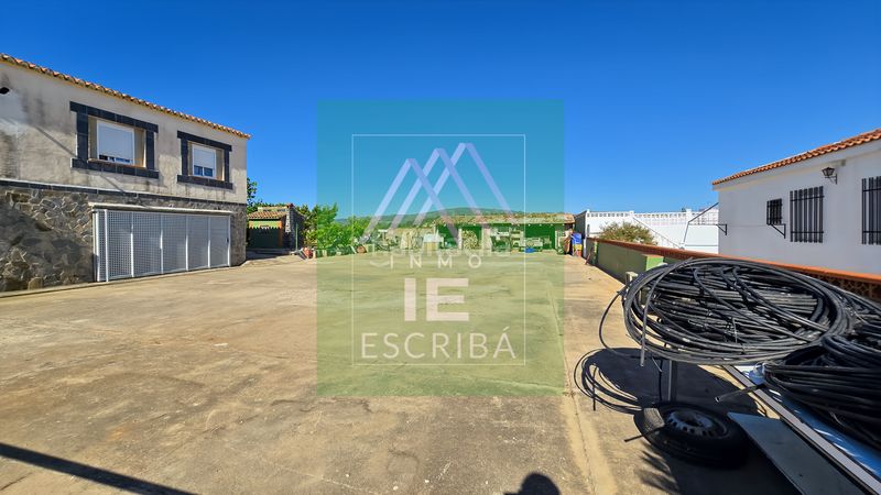 Foto acdf8676-746a-4958-8e47-770c944a50c8. Xalet amb xemeneia calefacció aparcament piscina a Catadau