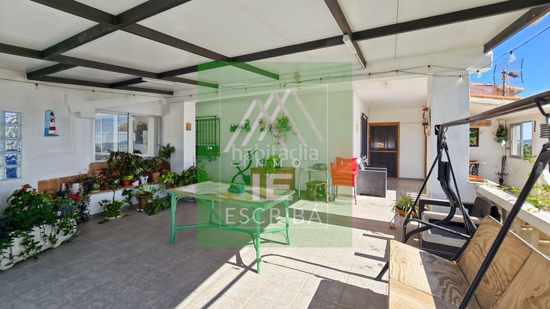 Foto bc63a212-4cf2-4082-904e-34d503f77ca5. Xalet amb xemeneia calefacció aparcament piscina a Catadau