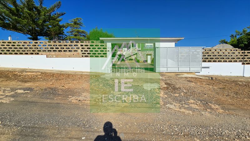 Foto c129cde5-de2c-4bf7-b55d-847e563aea8b. Xalet amb xemeneia calefacció aparcament piscina a Catadau