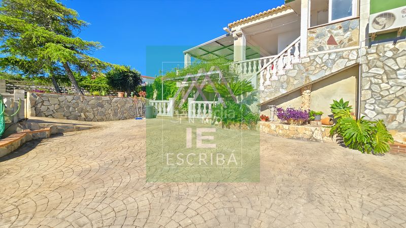 Foto c6643907-af70-4655-9d91-9ef04d0868b4. Xalet amb xemeneia calefacció aparcament piscina a Catadau