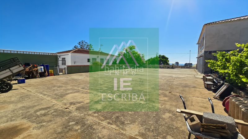 Foto e260e175-4093-4f8d-b391-e762cd998bd3. Xalet amb xemeneia calefacció aparcament piscina a Catadau