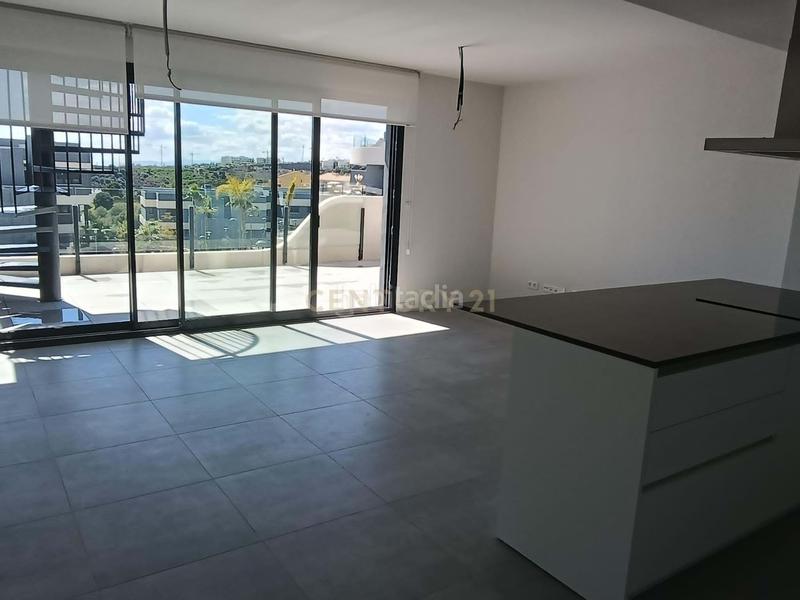 Foto b2af6951-6f9c-4baa-9316-937909009490. Piso en Parque Central Estepona