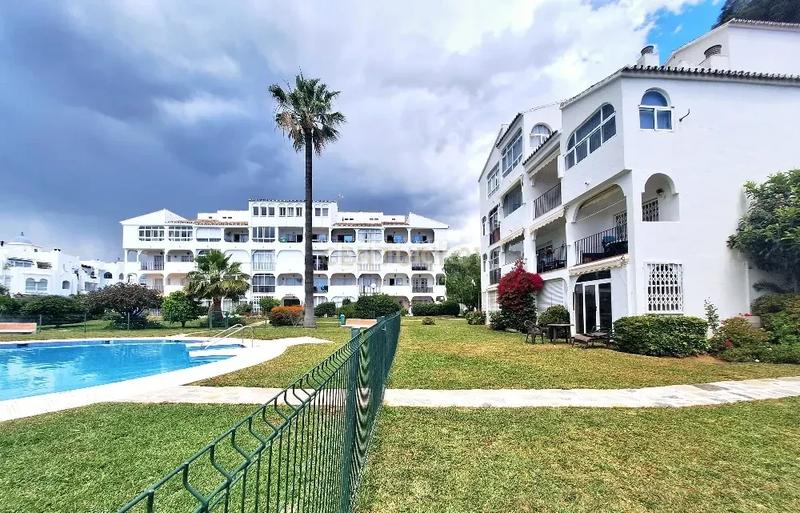 Foto c722dc78-8baf-4486-84e0-439582423f97. Flat with pool in Calahonda Mijas