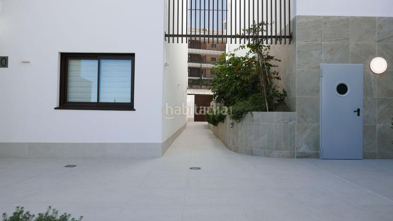 Foto cb2acdda-0014-4c8d-9fc1-164306a8e2b4. Piso en El Higuerón Fuengirola