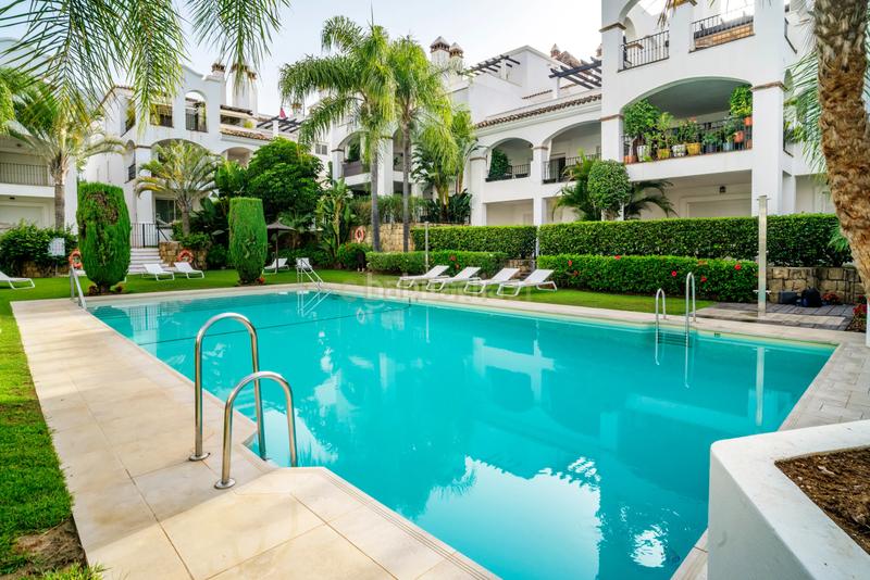 Foto 07351e80-679c-4a8d-b86d-09eb23c055a5. Appartamento in calle lago de los cisnes in Nagüeles Alto Marbella