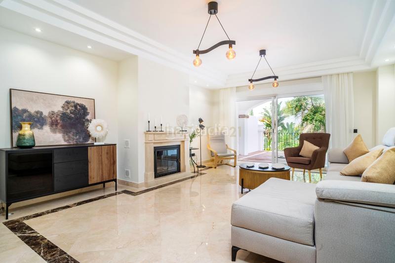 Foto 657d4f80-0632-45d7-a0cb-b0dc9cf9d852. Appartamento in calle lago de los cisnes in Nagüeles Alto Marbella
