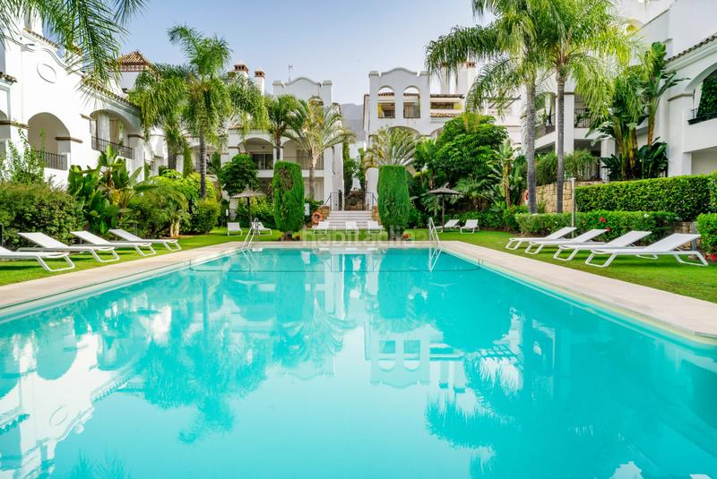 Foto 0fd1d036-556b-4814-a0e4-4f81f7b2801f. Piso en calle lago de los cisnes en Nagüeles Alto Marbella