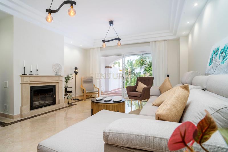 Foto 5f6382a0-8d28-4f0b-8095-f542be26ab1d. Piso en calle lago de los cisnes en Nagüeles Alto Marbella