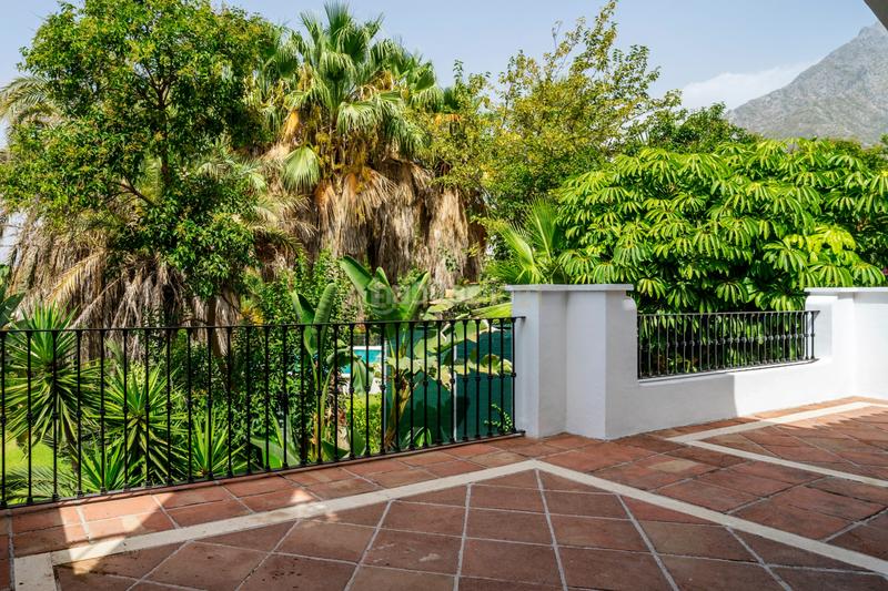 Foto bd4e929f-353e-40f3-99b5-9a6abefdc376. Piso en calle lago de los cisnes en Nagüeles Alto Marbella
