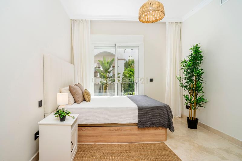 Foto bd81b4dd-32b2-4abc-b3e3-373dfa344ddd. Piso en calle lago de los cisnes en Nagüeles Alto Marbella