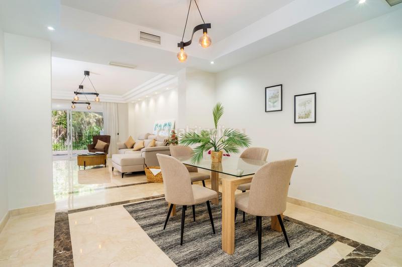 Foto d4d3c9ba-92c7-4a23-b6fb-ad6fab6398bd. Piso en calle lago de los cisnes en Nagüeles Alto Marbella
