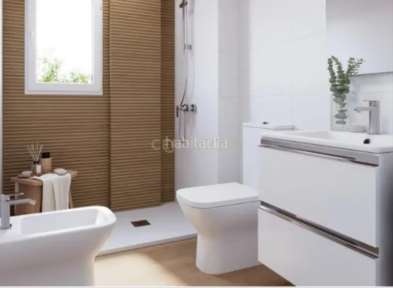 Foto 50843ed3-3920-4b4e-a430-747eda0ed80f. Piccolo appartamento in calle pino in Arroyo de la Miel Benalmádena