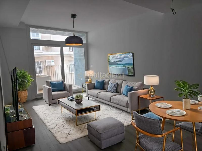 Foto ae1a1172-210a-4b4f-9c50-94dce35ced8e. Apartamento en calle pino moderno apartamento , excelente ubicación en Benalmádena