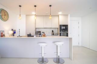 Etagenwohnung  Avenida fuengirola, 8, fuengirola, spain portal 1. Espectacular apartamento en málaga con vistas al mar y montaña