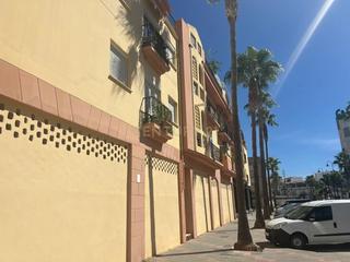 Apartamento en Las Cañadas. Oportunidad única en las lagunas, fuengirola!