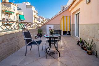 Apartament  Cl miguel marquez 17fuengirola (málaga). Ático dúplex en venta en fuengirola  a solo 150 metros del mar