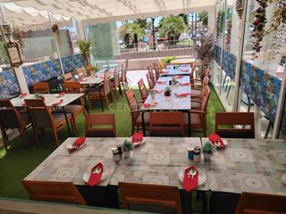 Transfer Business premise in Ps maritimo rey de españa 38 ed el paraisofuengirola (málaga) 38. Traspaso de negocio restaurante iraní activo y rentable en la me