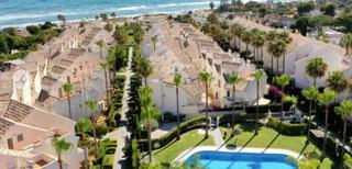Reihenhaus in AV CERVANTES-PLAYAS ARENAL Ndup-A CJT EL ARENAL MARBELLA (MÁLAGA