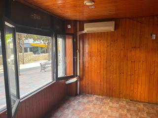 Local commercial à Avenida acapulco, fuengirola, spain. Local con posibilidad de cambio de uso a vivienda oportunidad de