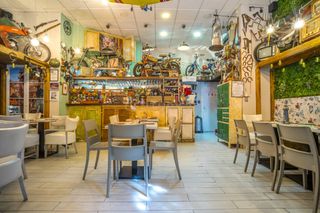 Traspaso Local Comercial en Plaza moreno villa, 7, málaga, spain 7. Traspaso restaurantepizzeria alta rentabilidad, listo para opera