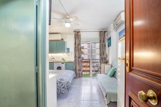 Pis a Calle las naciones, 5, benalmádena, spain 5. Acogedor estudio con licencia vacacional junto al parque de la p