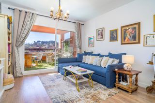 Flat in Calle tramo de unión, marbella, spain 3. Exclusivo apartamento reformado con vistas panorámicas en marbel