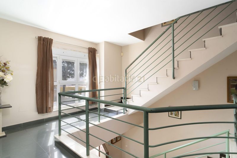 Foto 02a3db02-b09b-4a7d-8003-24dd02cab2d8. Casa adossada a Campanillas Málaga